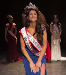 Valerie Ross Wins the title of Mrs. Pennsylvania America. Next Stop Mrs. America!