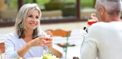 7 Great Ways to Meet Single Older Women Online that Most Guys Overlook