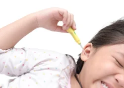 Safe way to Remove Ear Wax using Ear Removal Spray