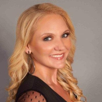 Davie-Cooper City Chamber Inc. Names Nikki Hanna As New Executive Director Davie-Cooper City Chamber Inc. Names Nikki Hanna As New Executive Director
