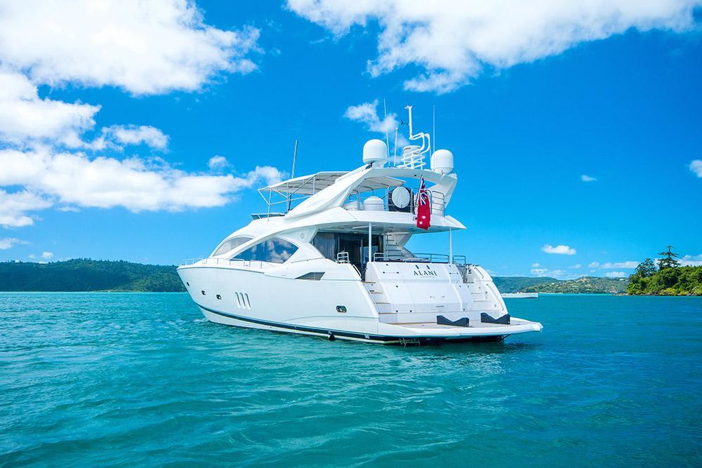 hamilton island yacht charter whitsundays