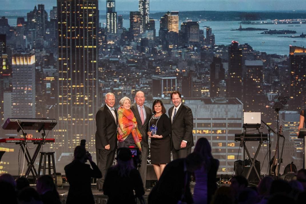 Michael Saunders Wins Hall of Fame Award at Leading Real Estate Companies of the World Conference Michael Saunders Wins Hall of Fame Award at Leading Real Estate Companies of the World Conference