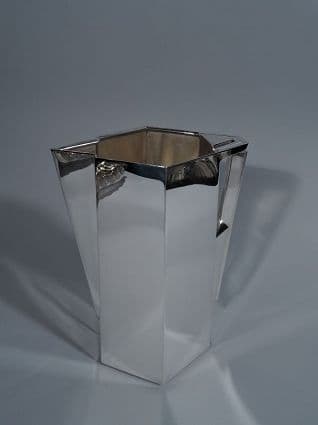 Tiffany Pitcher by Frank Lloyd Wright – On Sale Very Rare Find Tiffany Pitcher by Frank Lloyd Wright – On Sale Very Rare Find