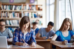 Using Financial Smarts in College