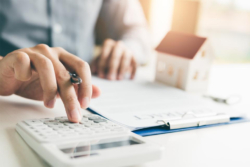 3 Tips For Choosing Between A Fixed Rate And A Variable Rate Home Loan