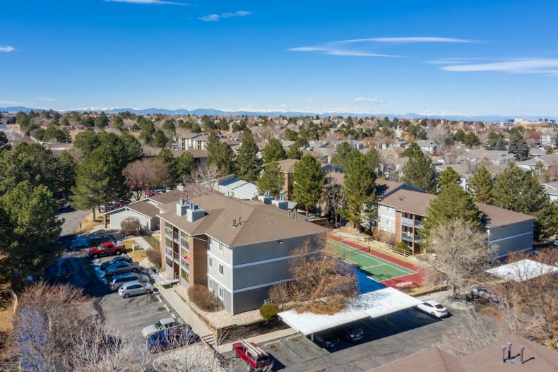 DB Capital Management Acquires 138-Unit Apartment Community in Denver for $31 Million DB Capital Management Acquires 138-Unit Apartment Community in Denver for $31 Million
