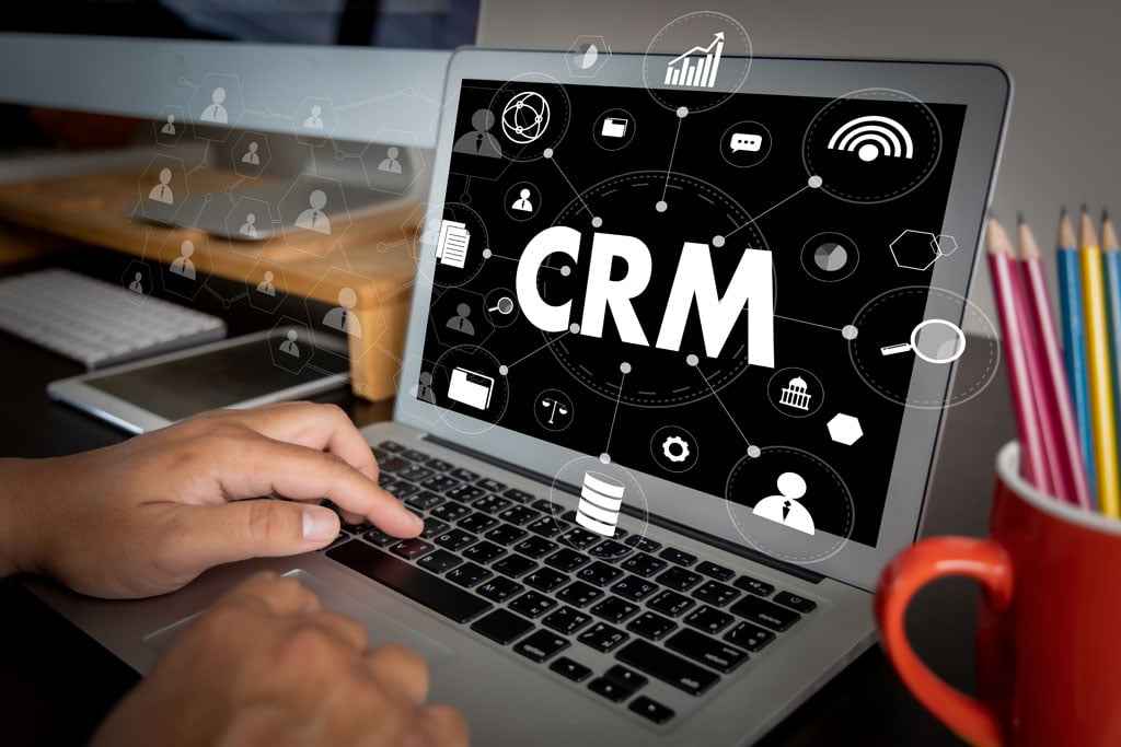 CRM Software for Field Services